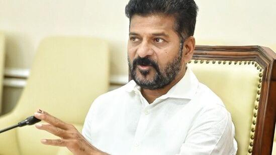  Mega DSC : మూసివేసిన అన్ని పాఠశాలలను తిరిగి తెరవండి, మెగా డీఎస్సీతో ఉపాధ్యాయుల భర్తీ- సీఎం రేవంత్ రెడ్డి