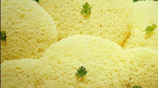  Moongdal Idli: పెసరపప్పుతో స్పాంజీ ఇడ్లీలు.. మరింత రుచికరంగా..