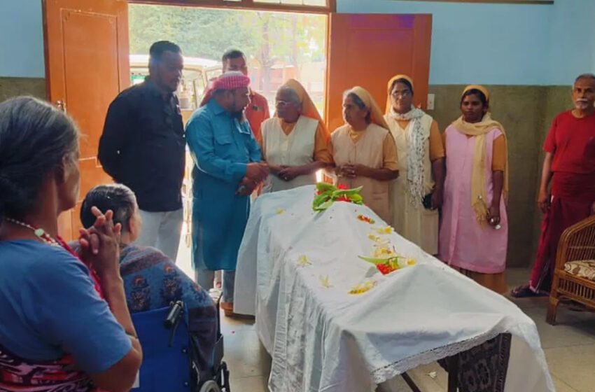  Andhra: ఆయన హిందూ.. ఆశ్రమం నడిపేది క్రిస్టియన్స్.. అంత్యక్రియలు చేసింది ముస్లింలు